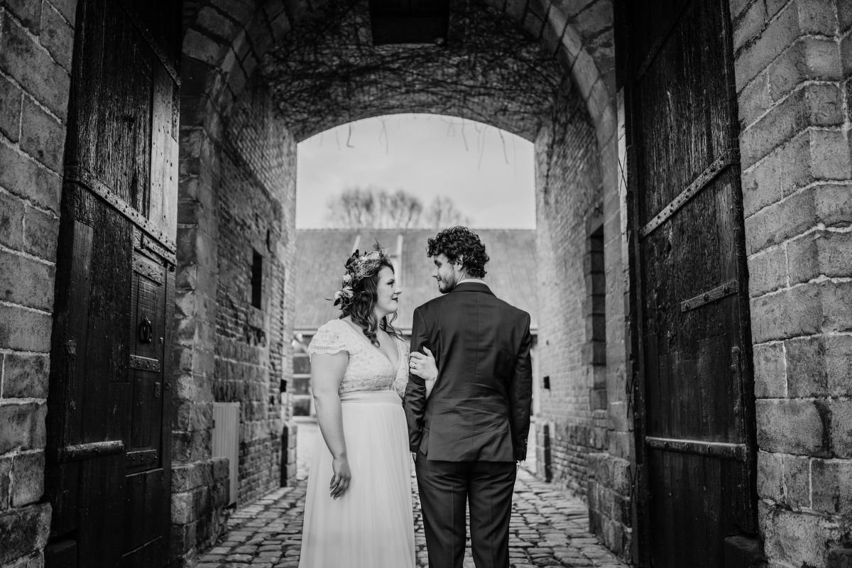 photographe mariage lille nord jeremy hourquin Arche templiers verlinghem julie cyril.jpg