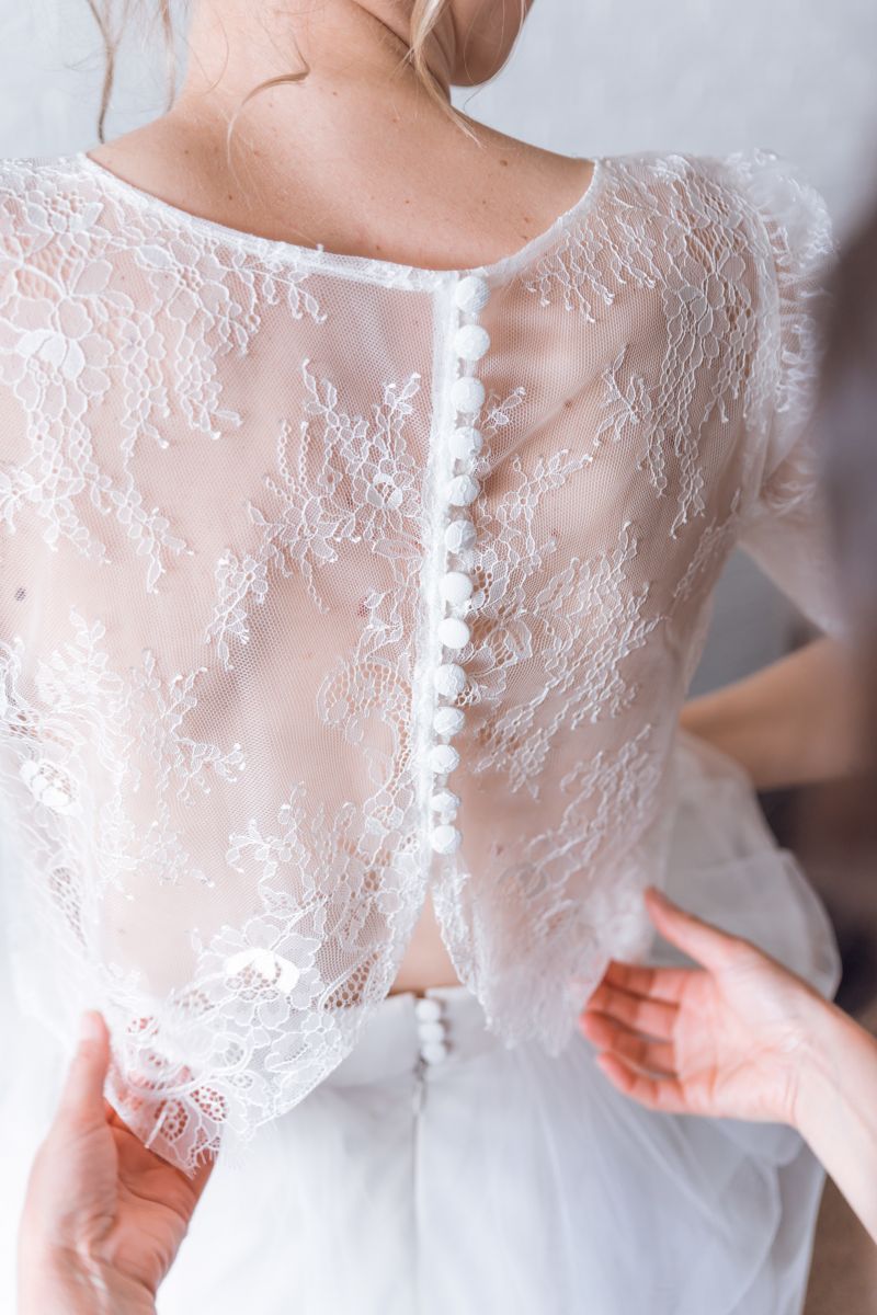 photographe mariage lille nord jeremy hourquin robe dentelle transparent mariee femme.jpg